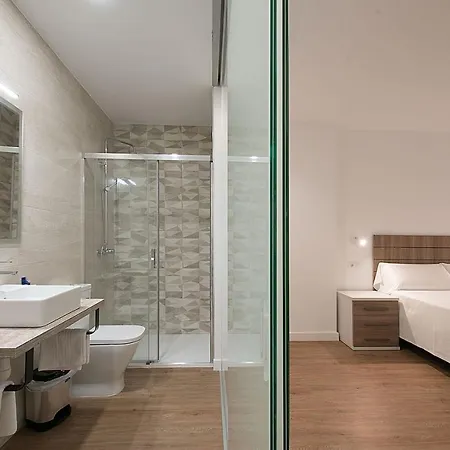Hostal Beach-3